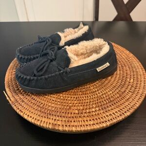 Bearpaw navy Moccasin Slippers